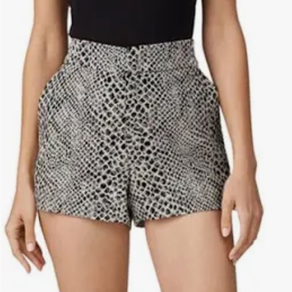 Fifteen Twenty Dress Shorts in black and white Animal Print